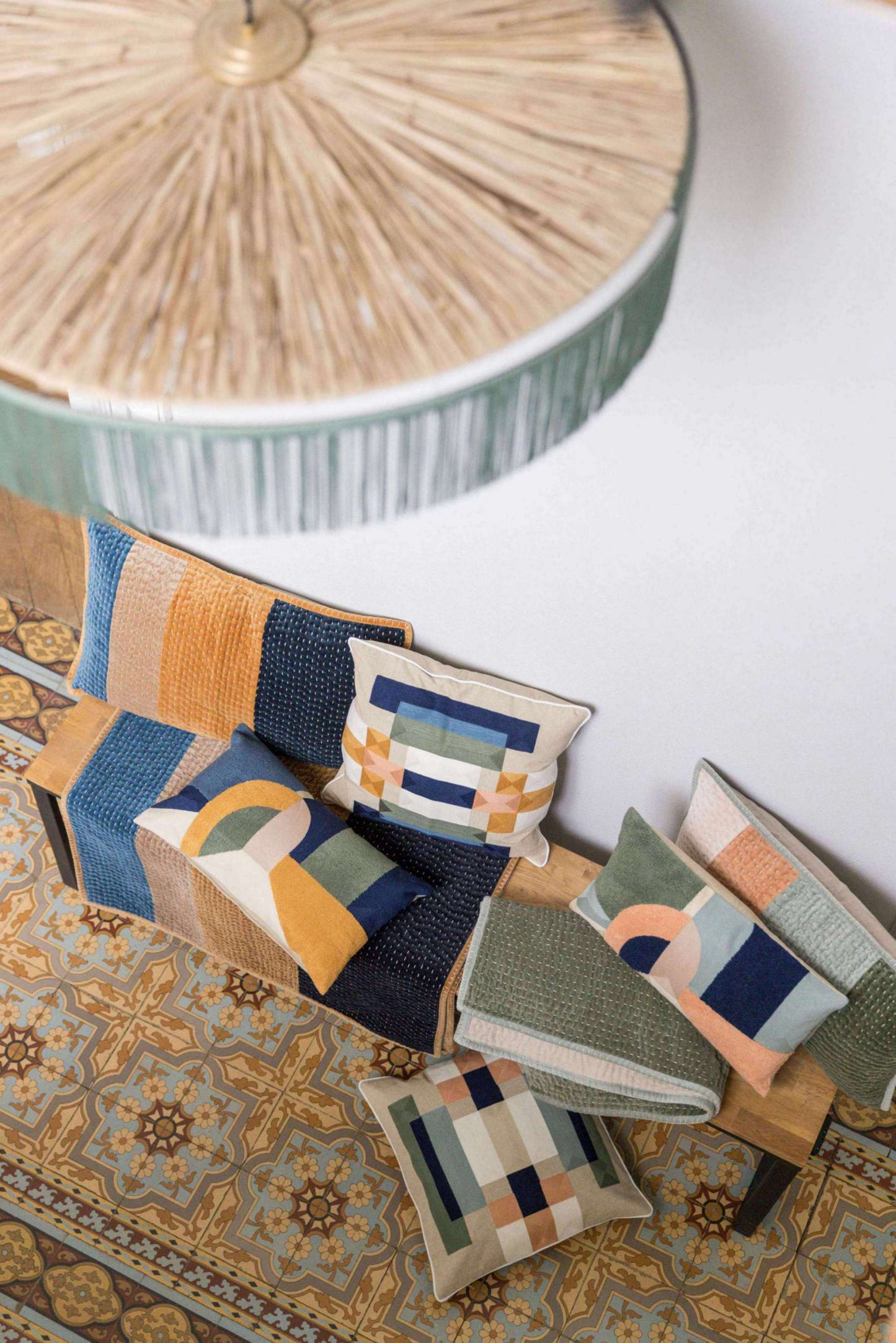 Coussin Elise patchs Cobalt 40 x 65