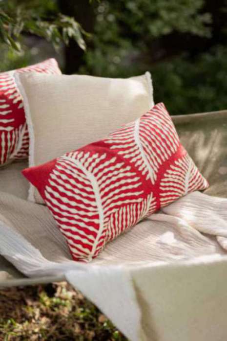 Coussin brodé Flora Papaye 40 x 65