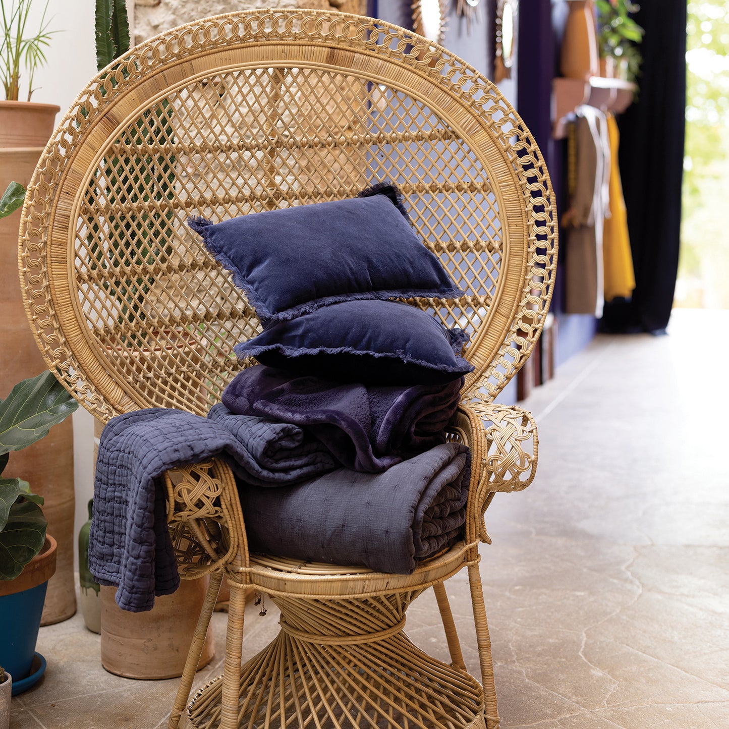 Coussin uni Fara Marine 45 X 45