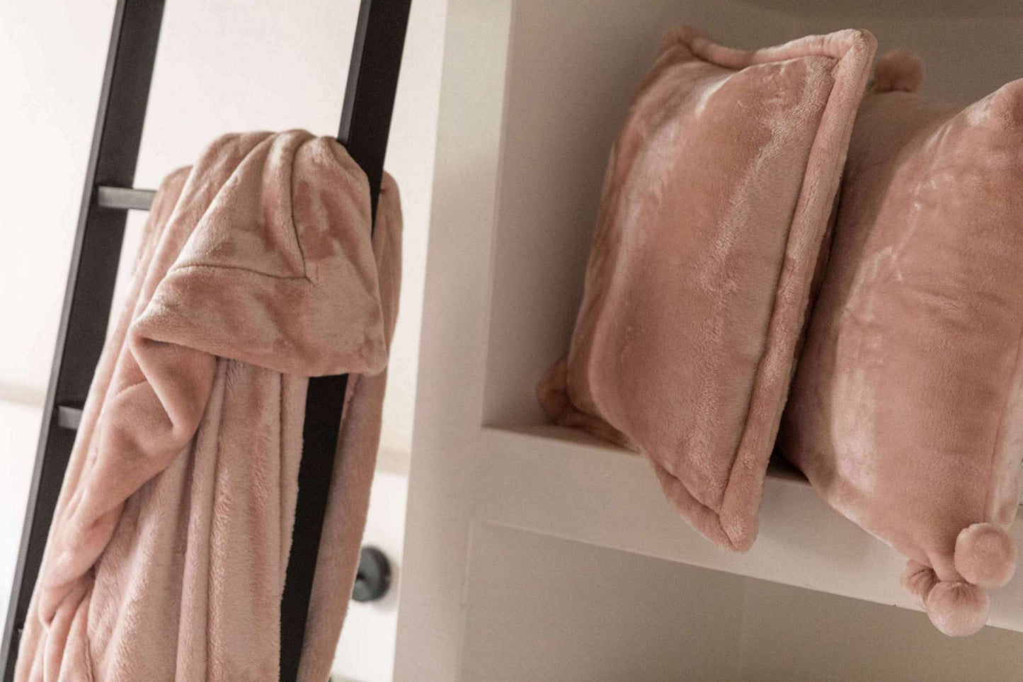 Coussin uni Tender Aubépine 50 X 50